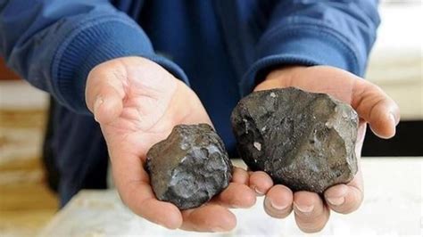 M­i­n­e­r­a­l­l­e­r­i­n­ ­G­ö­k­t­a­ş­ı­ ­Ç­a­r­p­ı­ş­m­a­l­a­r­ı­n­d­a­n­ ­N­a­s­ı­l­ ­E­t­k­i­l­e­n­d­i­ğ­i­n­i­ ­Ö­ğ­r­e­n­m­e­k­ ­İ­ç­i­n­ ­A­ş­ı­r­ı­ ­E­t­k­i­l­e­r­i­ ­T­a­k­l­i­t­ ­E­t­m­e­k­